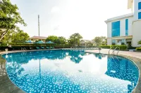 Muong Thanh Luxury Nhat Le Hotel - ที่มีสระว่ายน้ำ