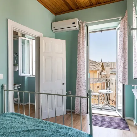 St Spyridon Cosy Apartment by Konnect Отели рядом с достопримечательностью «Муниципальная галерея»