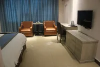 Weisu Hotel (Xinfeng Aoxin Fruit Wholesale Market) - 2-Star