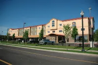 Best Western Plus Battle Ground Inn  Suites - parking