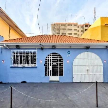Hostel Pinheiros SP Отели рядом с достопримечательностью «Институт Томиэ Оотакэ»