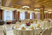Tianhe Tibetan Culture International Hotel - parking