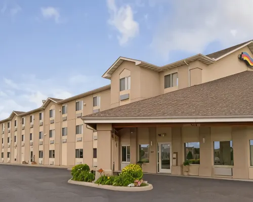 Baymont by Wyndham Maumee Toledo Hotels in Maumee