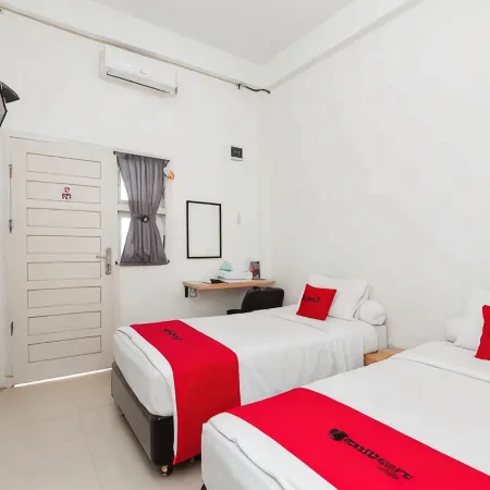 RedDoorz Syariah Near Rsud Zainoel Abidin Banda Aceh