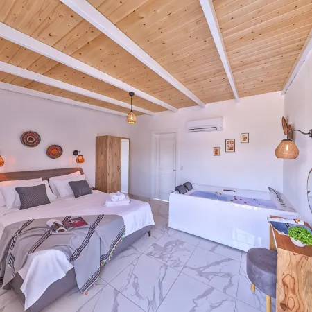 Villa Ay