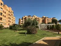 LUXURY APARTMENT FRONT LINE BEACH. SEA VIEWS