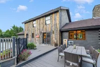Stunning Farmhouse - Private Pool & Vintage Arcade - Close to Newport & Beaches - 4つ星