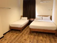Hotel Sarina