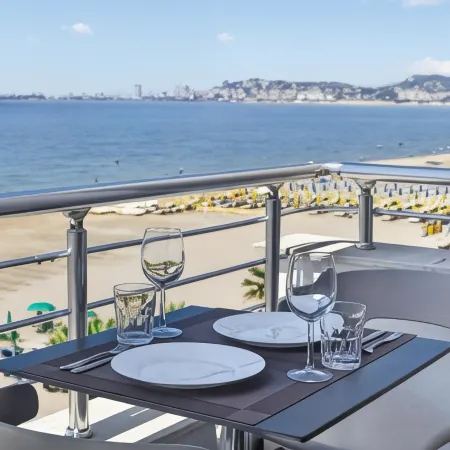 Wave Beachfront Apartments