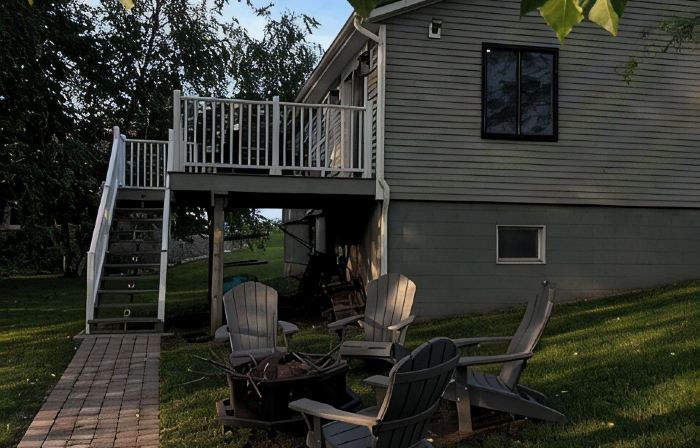Newly remodeled Riverfront 3 bedroom house on the Great Chazy River with dockage