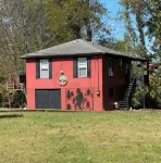 The Sasquatch Hideaway: Private 1BR Adventure Loft