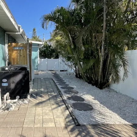 Anna Maria 2 Family Home w/ pool, beach/3 blocks.