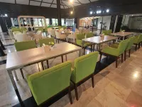 Grand Equator Hotel Hotels in Bontang