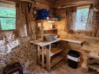 Raelean - A unique off-grid tiny cabin