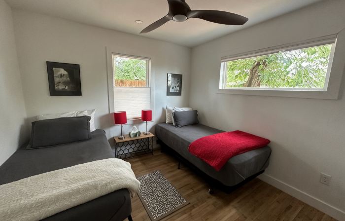 Charming 2-bedroom bungalow, near fabulous wineries, 25 mins from Marble Falls