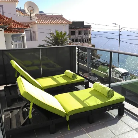 Funchal Old Town Villa Exceptional Ocean Views 5 min walk to shops & restaurants