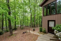 Cozy and serene fishing cabin, Family Traditions,  private dock and lake views. - 4 étoiles