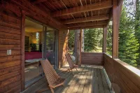 NEWLY REMODELED6 Bedrooms/3.5 Baths-Sleeps 14AWESOME VIEWS Hot Tub & Sauna