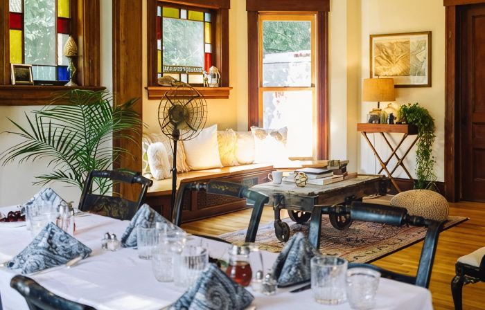 Burdett House Bed & Breakfast