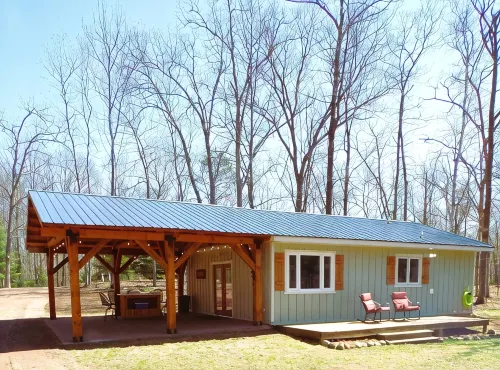 Stay & Play On Beautiful Mystery Lake. Boat, Fish, Kayak, Campfires!