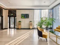 R Boutique Hotel Hotels near Millionka