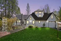 Bass Luxury Cabin-Game Room-Outdoor Kitchen-Lake View
