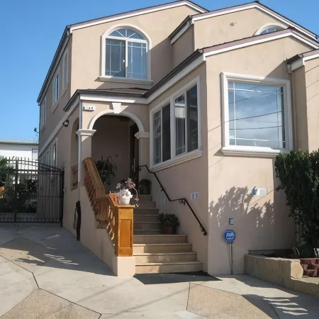 Comfortable Vacation Home Near ~SFO~ Airport