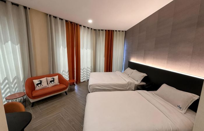 S Hotel