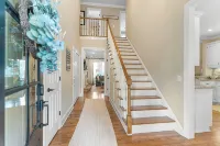 Gorgeous Lakefront Cottage at Reynolds Lake Oconee in highly desired Marina Cove - 4-Star