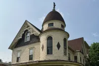 1878 Victorian Charmer - Boutique