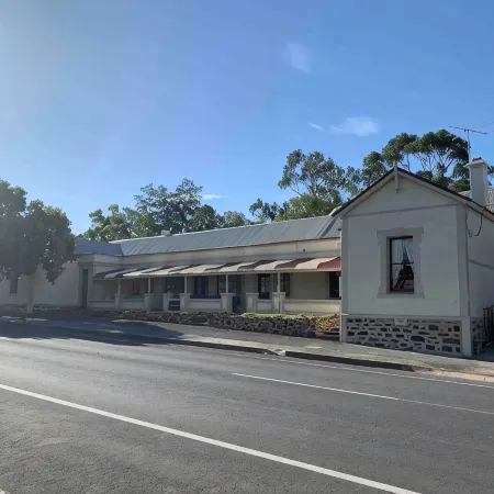 Old Barossa Valley Inn & Bakery House..Get it allWalk to”Gather Round