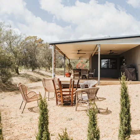 A tranquil 40 acre olive grove, comfort inside, fire pit & hot tub outside Отели в г. Клэр