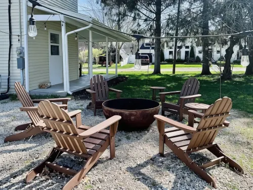 Spacious Farmhouse in Douglas; Walk to Downtown, Waterfront & Saugatuck!