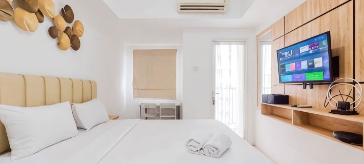 Warm and Cozy Stay Studio Baileys Apartment by Travelio Hotels in Ciputat