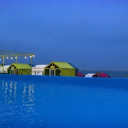 Pohang Uni's Sea Caravan Guryongpo Branch