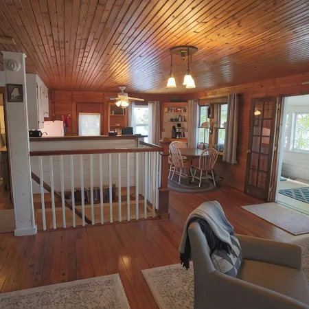 Charming 2BR Lakefront Cottage on Serene Cobbossee w/ Kayaks, A/C