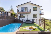 Main House + Guest Unit! 5 Bed / 3.5 Bath, Oakland Hills - Pools