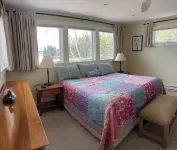 Sea Breezes Elegant Oceanfront Cottage