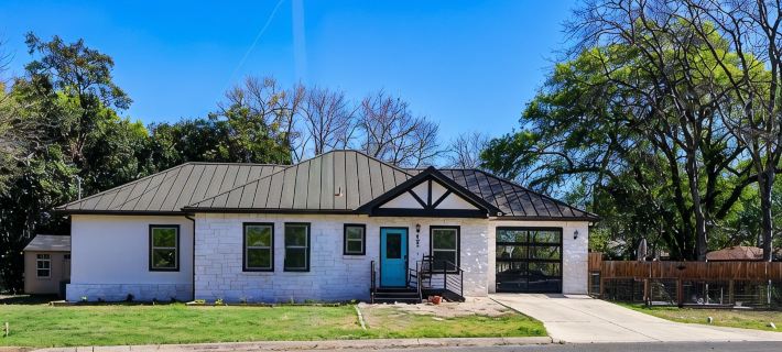 Walk to Main St, Game Room w/Arcade Cozy Cottage Sleeps 6 Hotels in Boerne