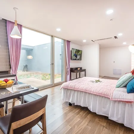 Muan Marble Ocean Pension Отели в г. Муана