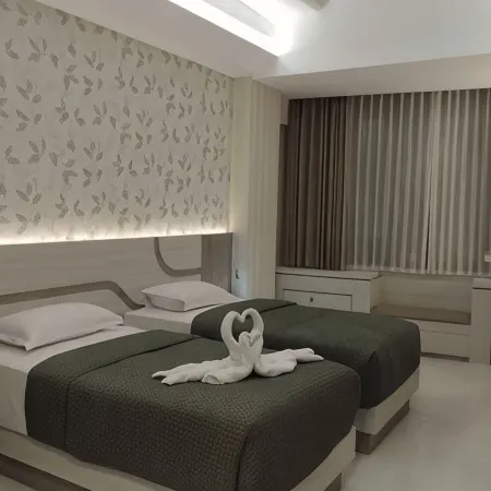 Dewarna Hotel and Convention Bojonegoro
