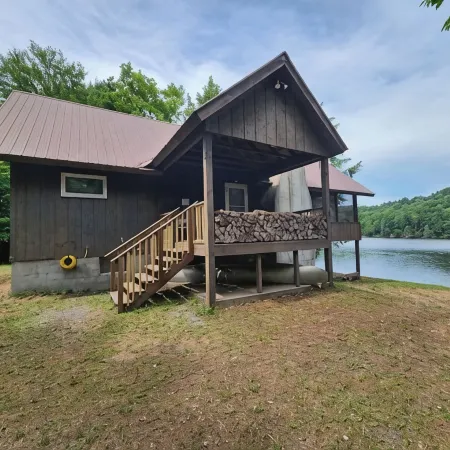 Beautiful house on the lake with a boat launch.