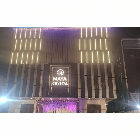 Hotel Maya Crystal