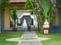 Tattva Uluwatu, Surf & Yoga Retreat Hotels near Bukit