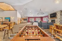 The Lodge | Private Heated Indoor Pool and Hot Tub - 2 tähden