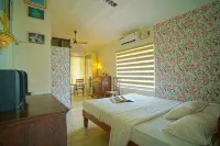 The Island House 2 BHK Lake View Homestay - 빌라