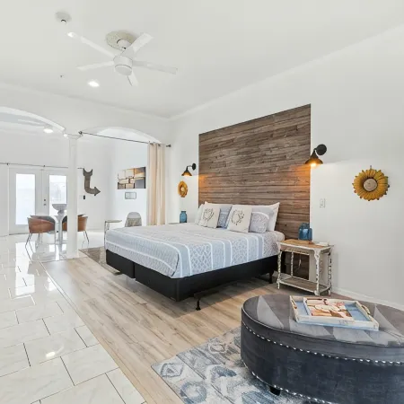 Spacious Downtown Cocoa Village Estate 1 with River Views!