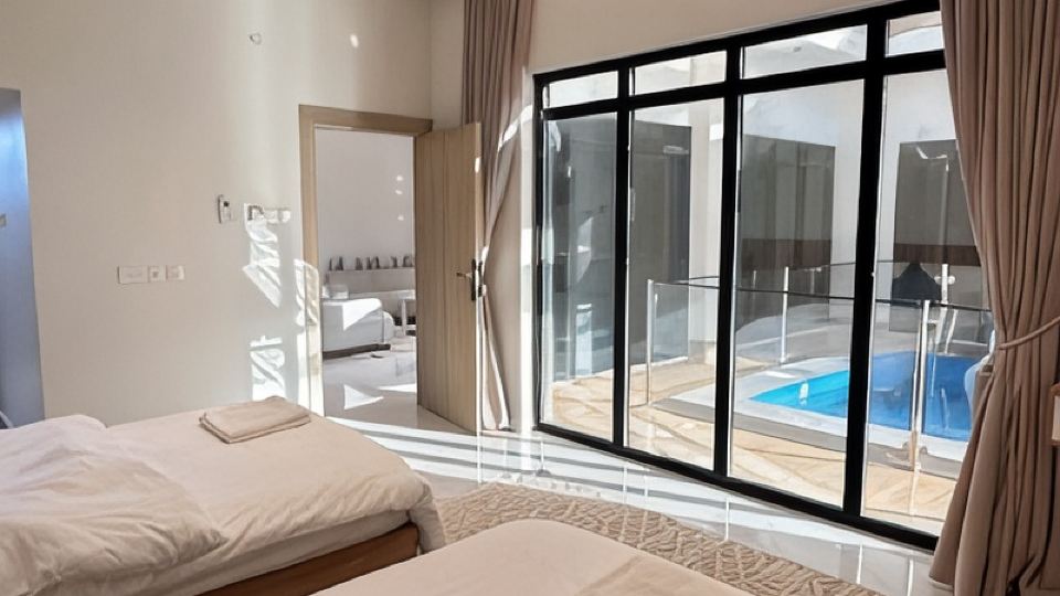 chalet peoni is located in sur /Qalhat which is beteen wadi shab and sur city