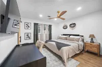 Tranquil Home by IAH, Shop&Dine