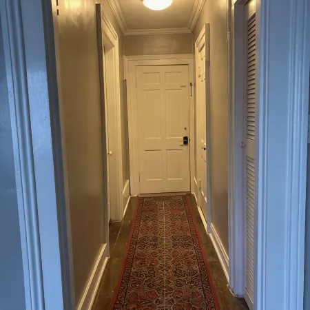 Stay downtown within walking distance of restaurants, shopping, and breweries!